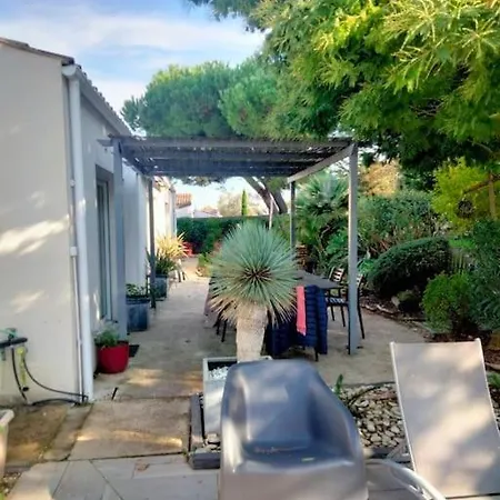 Semesterbostad Maison Angeline, 2 Chambres, Proche Centre La Rochelle Et Ile De Re Lagord